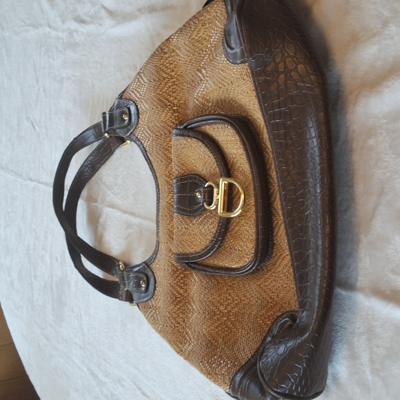 unbranded Handbags - Tan And Brown Short Shoulder Handle Purse